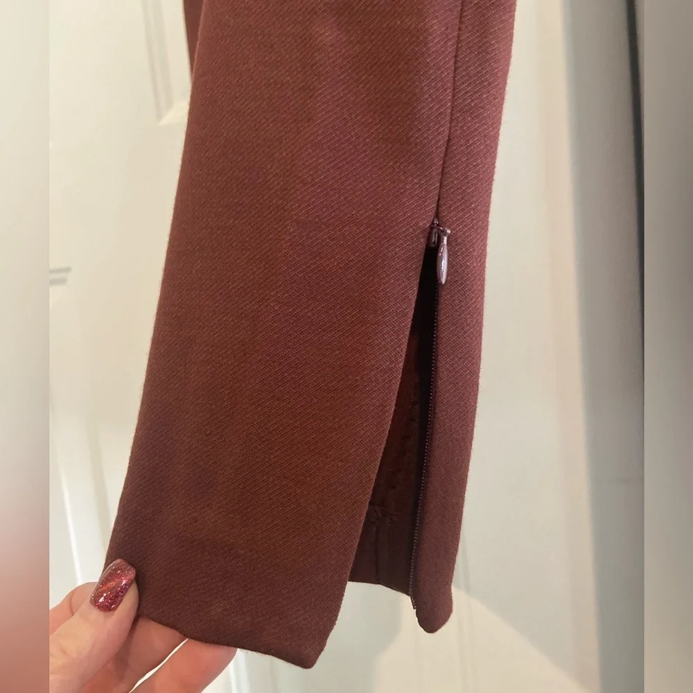 Cabi~Classy~Mid-Weight~Ponte Knit~Midi Skirt~Hemline Side Zippers~Pockets~Size 6